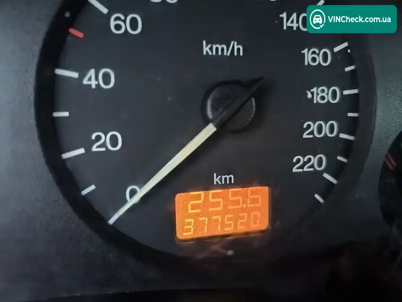 Opel Zafira 2000, фото з оголошення 2 з 10, VIN W0L0TGF75Y2191879