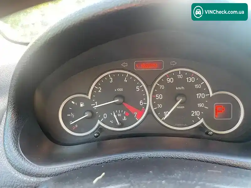 Peugeot 206 2005, фото з оголошення 1 з 12, VIN VF32AKFWR44763230