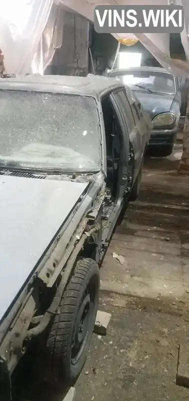 Mazda 626 1986, фото з оголошення 1 з 4, VIN JMZGC141201666401