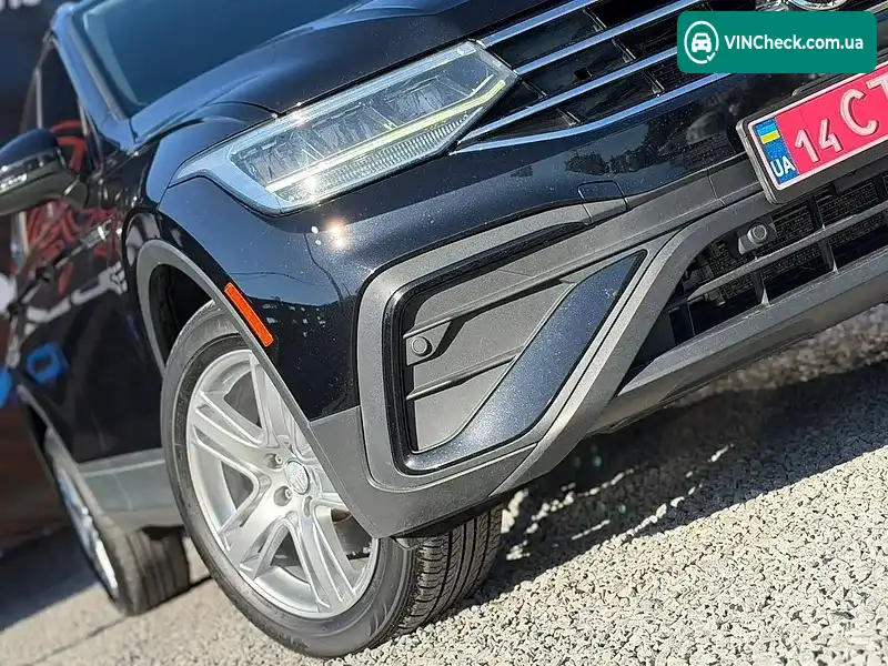 Volkswagen Tiguan 2021, фото з оголошення 2 з 20, VIN 3VV3B7AX4NM030829