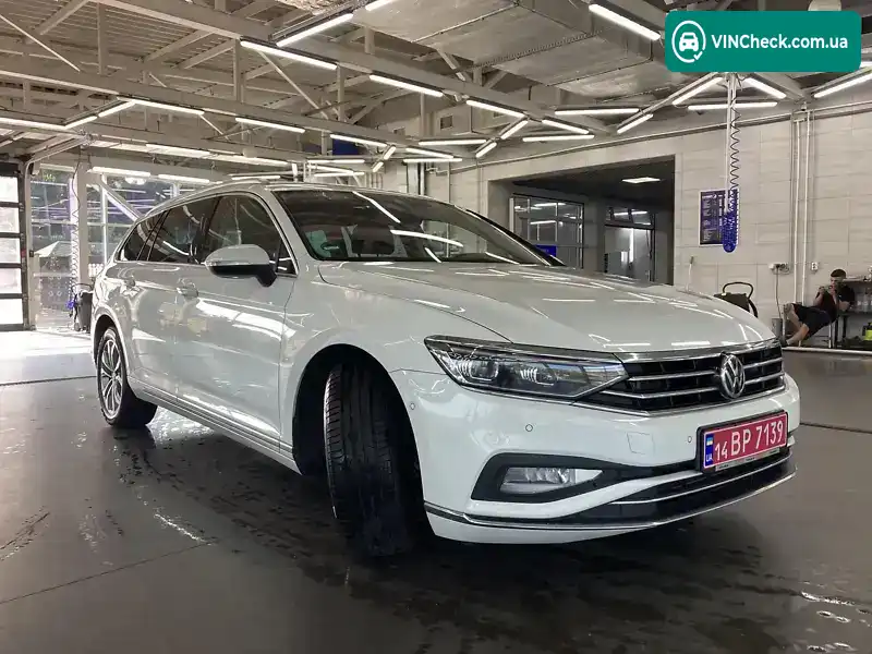 Volkswagen Passat 2019, фото з оголошення 2 з 20, VIN WVWZZZ3CZLE027674