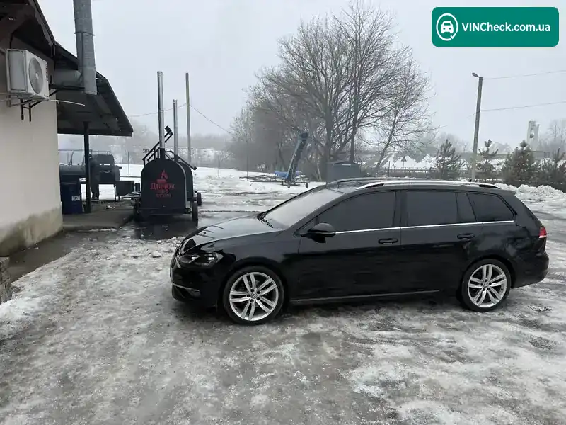 Volkswagen Golf 2017, фото з оголошення 1 з 13, VIN WVWZZZAUZHP763129