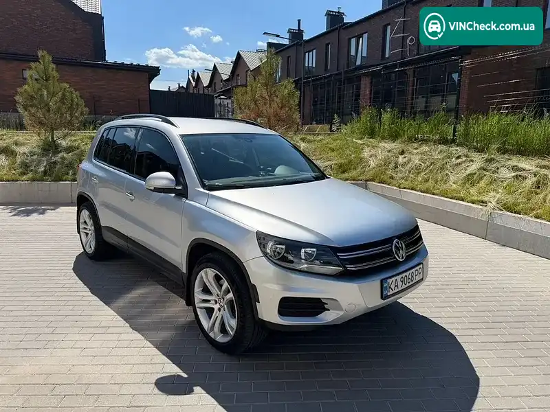Volkswagen Tiguan 2016, фото з оголошення 1 з 20, VIN WVGAV7AX8HW511325