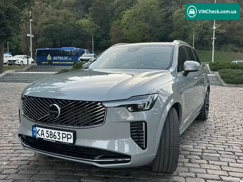 Volvo XC90 2025, фото з оголошення 2 з 14, VIN YV1LFM1V7T1466255