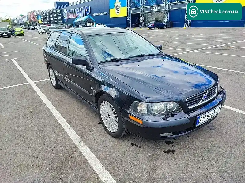 Volvo V40 2004, фото з оголошення 1 з 21, VIN YV1VW14K24F103175