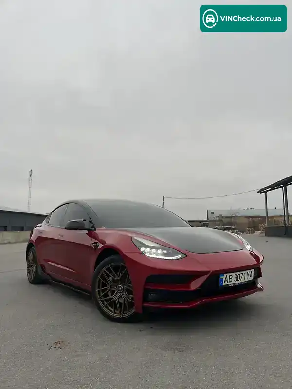 Tesla Model 3 2018, фото з оголошення 1 з 21, VIN 5YJ3E1EB5JF097455