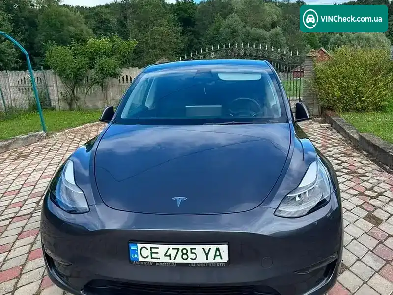 Tesla Model Y 2023, фото з оголошення 2 з 12, VIN 7SAYGAEE0PF740459