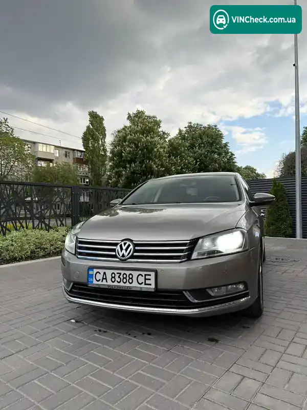 Volkswagen Passat 2013, фото з оголошення 1 з 20, VIN WVWZZZ3CZEP011185