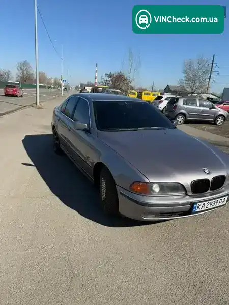 BMW 5 Series 1998, фото з оголошення 2 з 10, VIN WBADM31050GR00306
