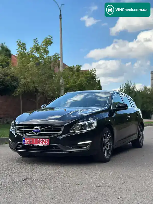 Volvo V60 2015, фото з оголошення 2 з 20, VIN YV1FW738DF1263979
