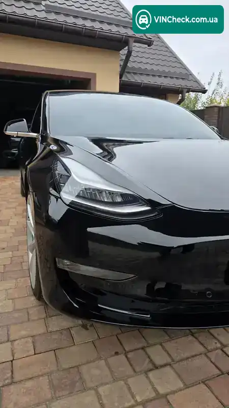 Tesla Model 3 2018, фото з оголошення 1 з 20, VIN 5YJ3E1EB3JF186828