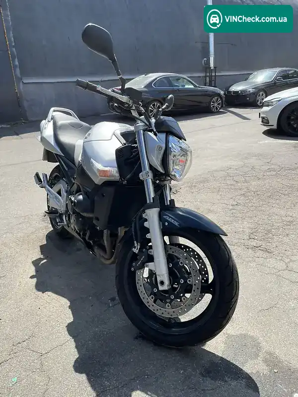 Suzuki GSR 250 2007, фото з оголошення 2 з 12, VIN JS1B9112100100128