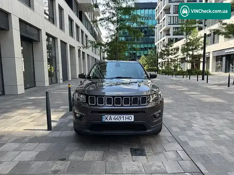Jeep Compass 2018, фото з оголошення 2 з 20, VIN 3C4NJDBB9JT343127