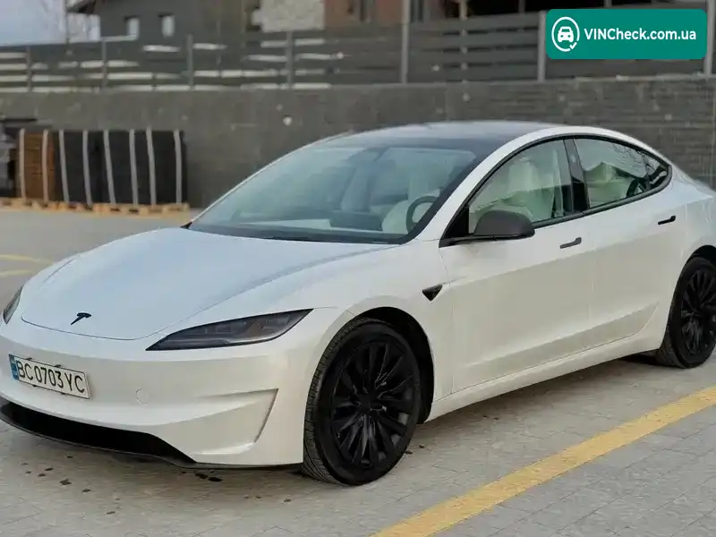 Tesla Model 3 2024, фото з оголошення 2 з 21, VIN 5YJ3E1EB5RF832950