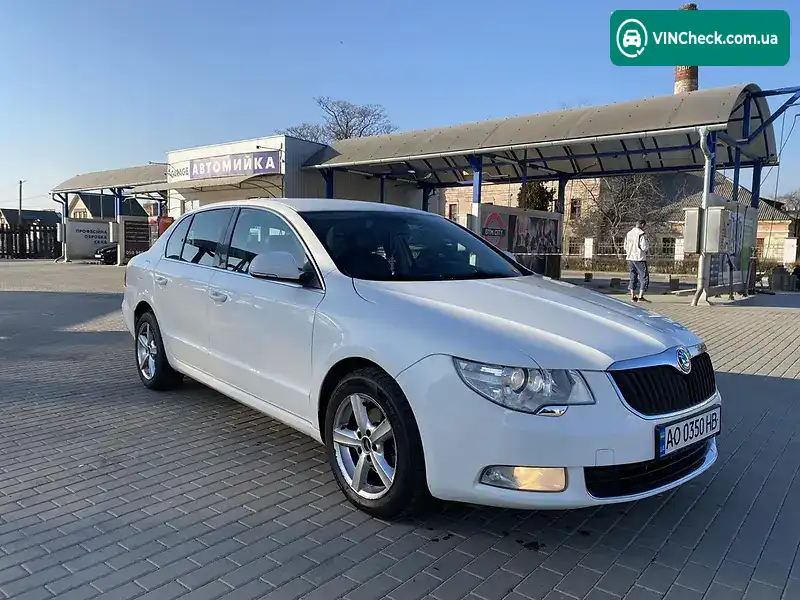 Skoda Superb 2011, фото з оголошення 2 з 12, VIN TMBAJ73T7B9043068