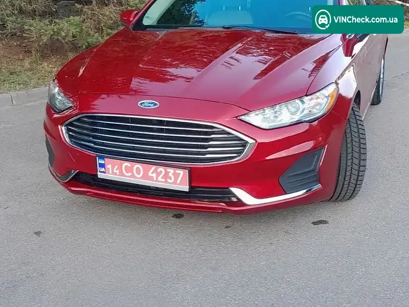 Ford Fusion 2020, фото з оголошення 2 з 20, VIN 3FA6P0LU6LR171608
