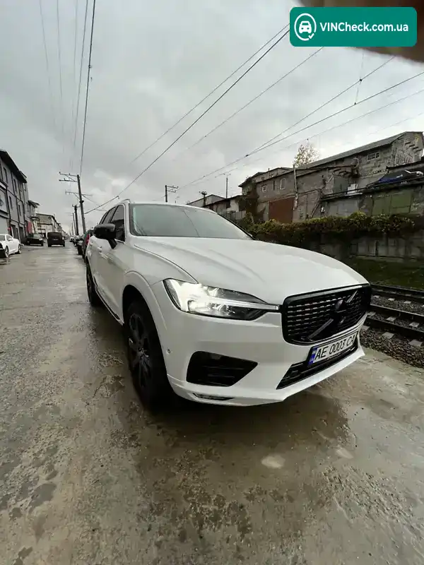 Volvo XC60 2021, фото з оголошення 2 з 20, VIN YV4102RL7M1864733