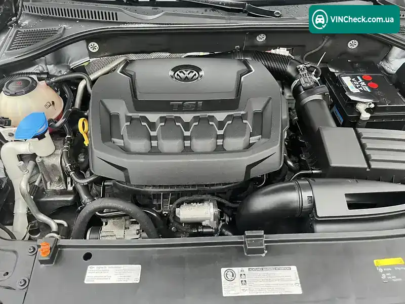 Volkswagen Passat 2021, фото з оголошення 1 з 20, VIN 1VWSA7A32MC012319