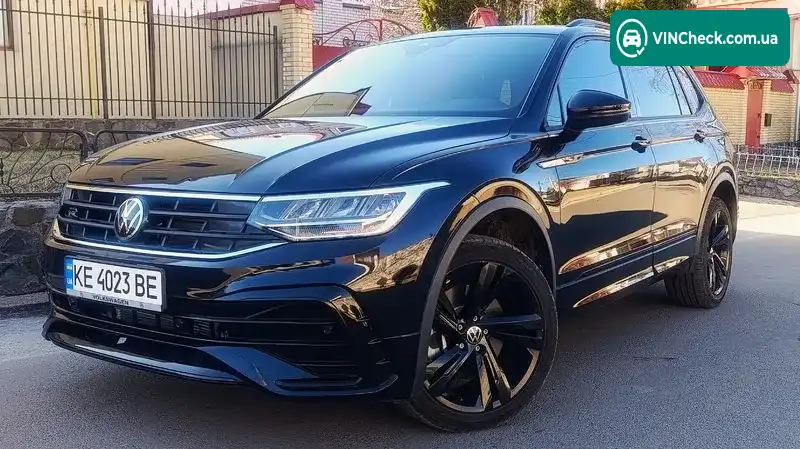 Volkswagen Tiguan 2022, фото з оголошення 2 з 20, VIN 3VVCB7AX0PM017529