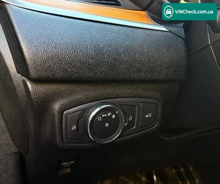 Lincoln MKC 2018, фото з оголошення 2 з 12, VIN 5LMCJ3D93KUL01810