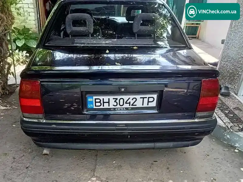 Opel Omega 1989, фото з оголошення 2 з 7, VIN W0L000017K1030604