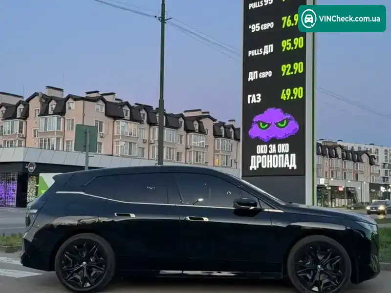 BMW iX 2023, фото з оголошення 2 з 21, VIN WBY31CF090CN30600