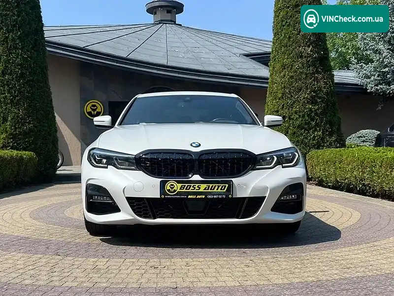 BMW 3 Series 2022, фото з оголошення 2 з 20, VIN WBA5V780208C54377