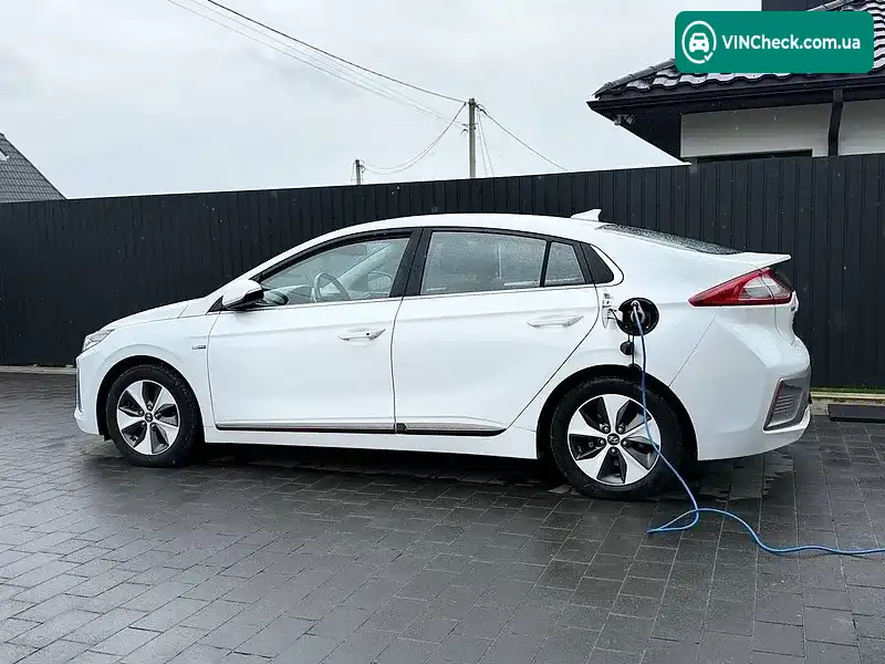 Hyundai Ioniq 2017, фото з оголошення 1 з 14, VIN KMHC851HFHU001685