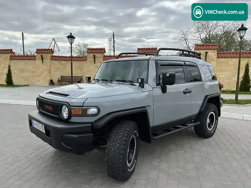 Toyota FJ Cruiser 2013, фото з оголошення 2 з 14, VIN JTEBU4BF4DK168316