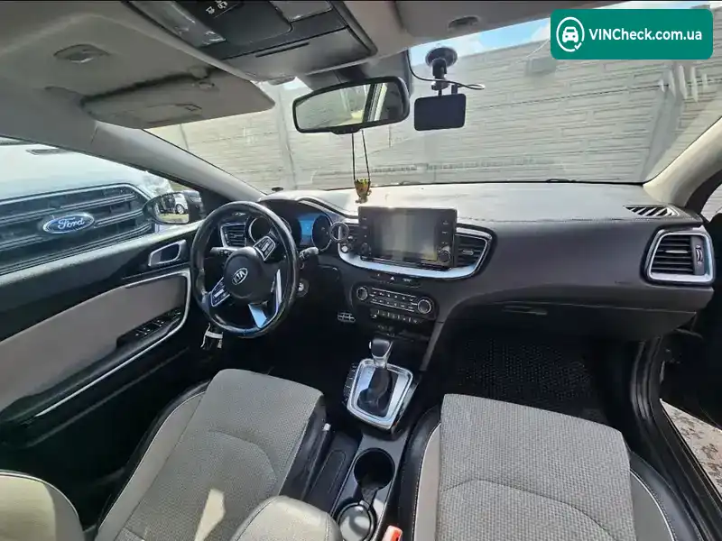 Kia Ceed 2019, фото з оголошення 2 з 18, VIN U5YH5816BLL054541