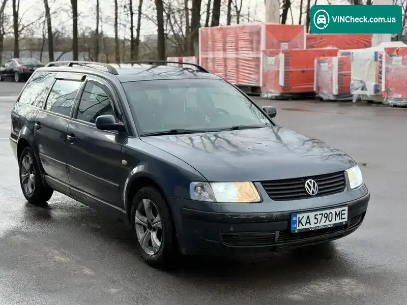 Volkswagen Passat 2000, фото з оголошення 1 з 14, VIN WVWZZZ3BZYE074878