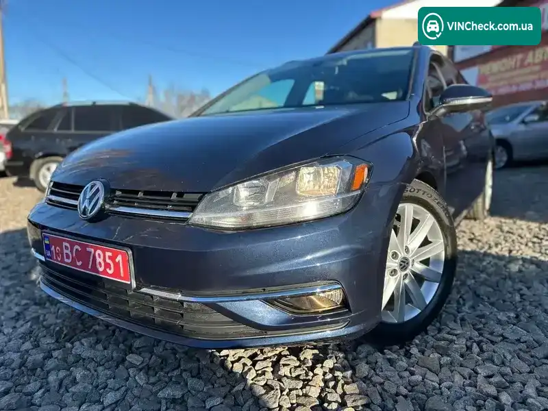 Volkswagen Golf 2018, фото з оголошення 2 з 21, VIN 3VW217AU1JM765567