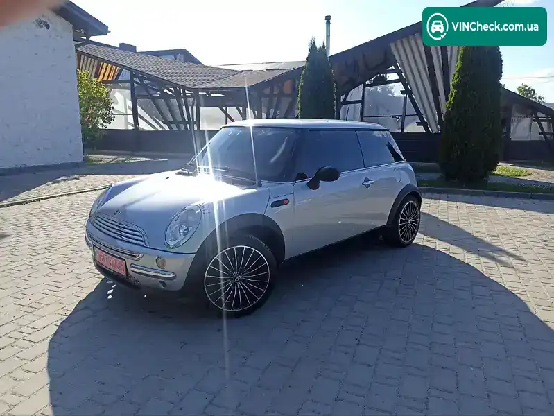 MINI Hatch 2003, фото з оголошення 2 з 20, VIN WMWRA31050TA37354