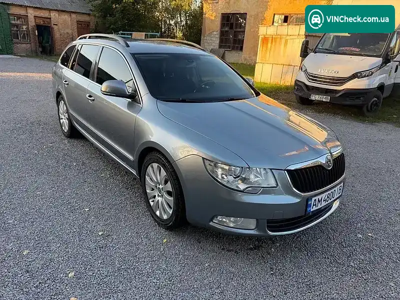 Skoda Superb 2011, фото з оголошення 1 з 18, VIN TMBJE73T0C9036744