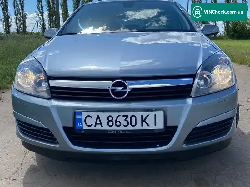 Opel Astra 2004, фото з оголошення 2 з 21, VIN W0L0AHL4845159364