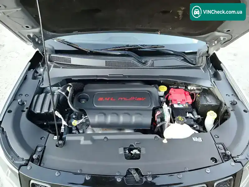 Jeep Compass 2019, фото з оголошення 2 з 20, VIN 3C4NJDDB0KT739929