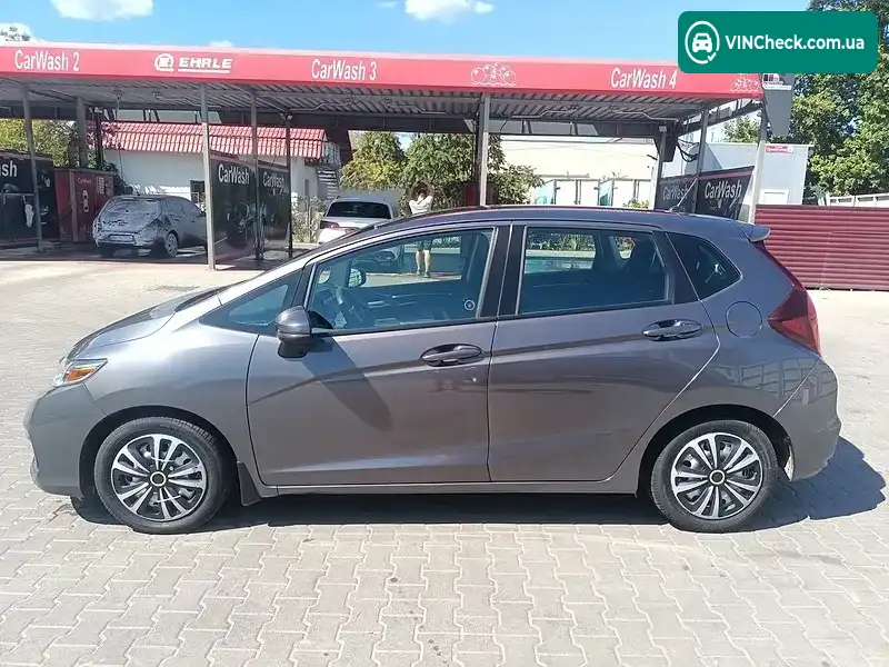 Honda Fit 2017, фото з оголошення 2 з 11, VIN 3HGGK5H58JM102054