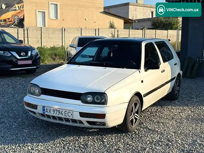 Volkswagen Golf 1993, фото з оголошення 1 з 8, VIN WVWZZZ1HZPW558596