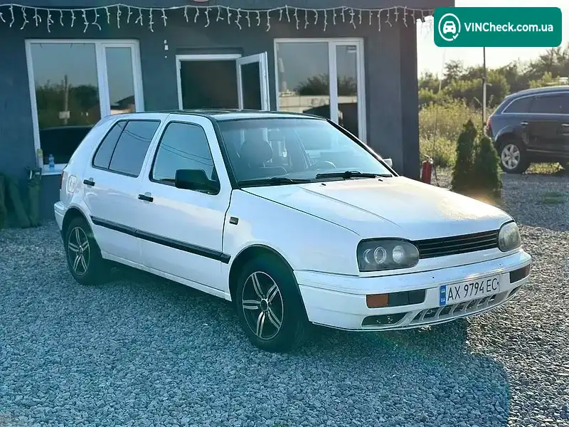 Volkswagen Golf 1993, фото з оголошення 2 з 8, VIN WVWZZZ1HZPW558596