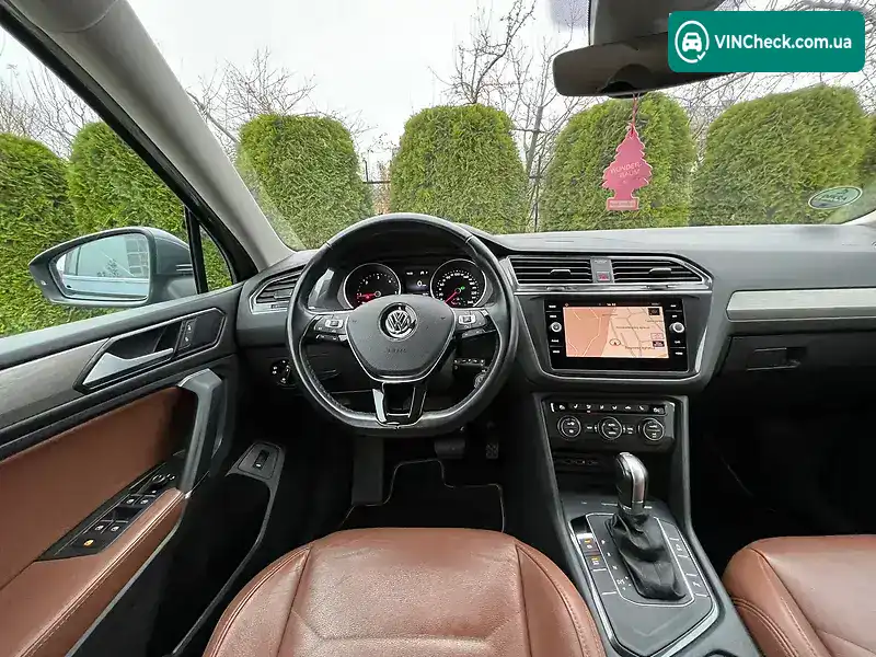 Volkswagen Tiguan 2018, фото з оголошення 2 з 20, VIN WVGZZZ5NZJM170793