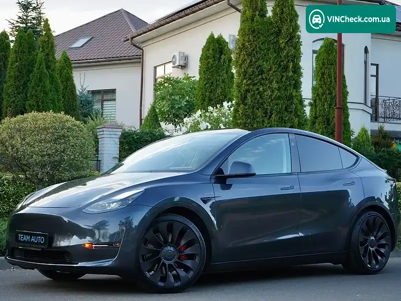 Tesla Model Y 2024, фото з оголошення 2 з 20, VIN 7SAYGDEF8RA262981