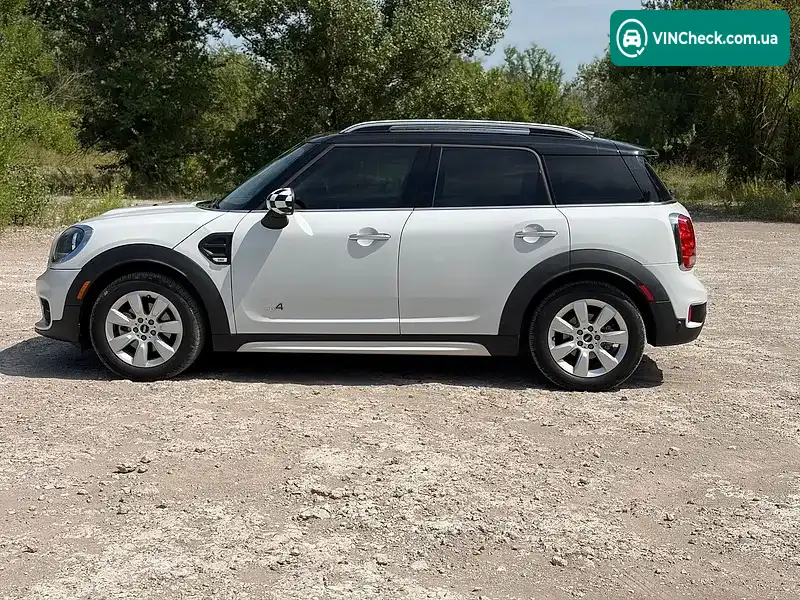 MINI Countryman 2019, фото з оголошення 2 з 20, VIN WMZYV5C52K3F58641