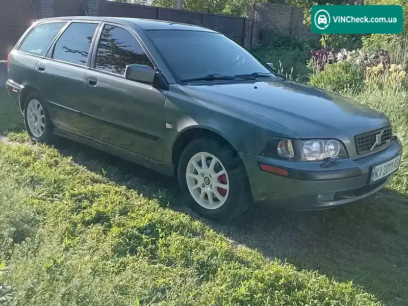 Volvo V40 2002, фото з оголошення 1 з 19, VIN YV1VW14K23F945022
