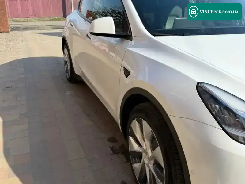 Tesla Model Y 2021, фото з оголошення 2 з 21, VIN 5YJYGDEE0MF208798