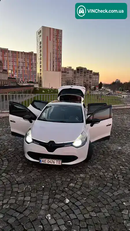 Renault Clio 2016, фото з оголошення 2 з 21, VIN VF15RBF0A55052916