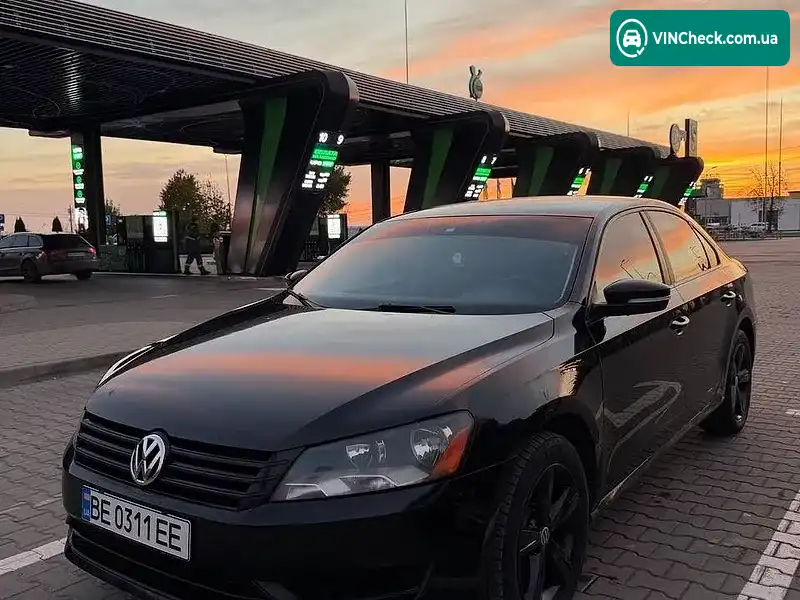 Volkswagen Passat 2012, фото з оголошення 2 з 20, VIN 1VWBP7A35DC057298