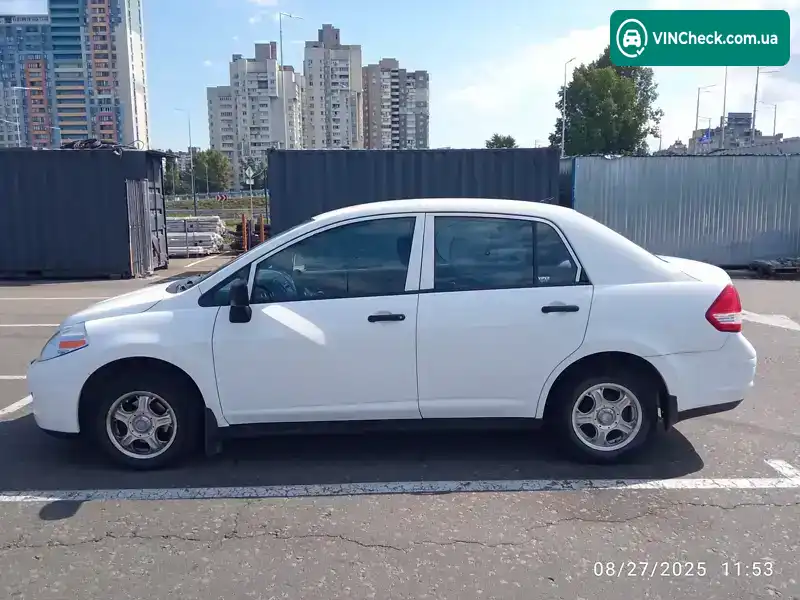 Nissan Versa 2010, фото з оголошення 2 з 21, VIN 3N1CC1AP5BL415300