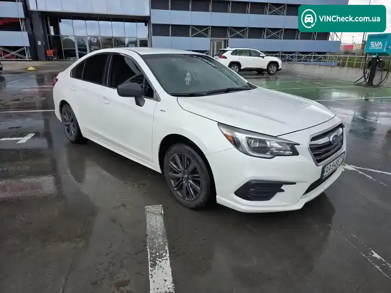 Subaru Legacy 2018, фото з оголошення 2 з 13, VIN 4S3BNAB63K3010542