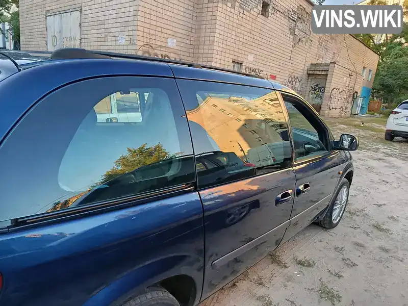 Chrysler Voyager 2005, фото з оголошення 2 з 9, VIN 1C8GYB2565Y532176