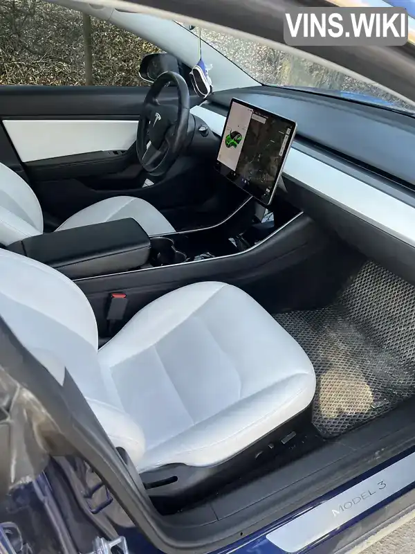 Tesla Model 3 2019, фото з оголошення 2 з 6, VIN 5YJ3E1EB1KF392117